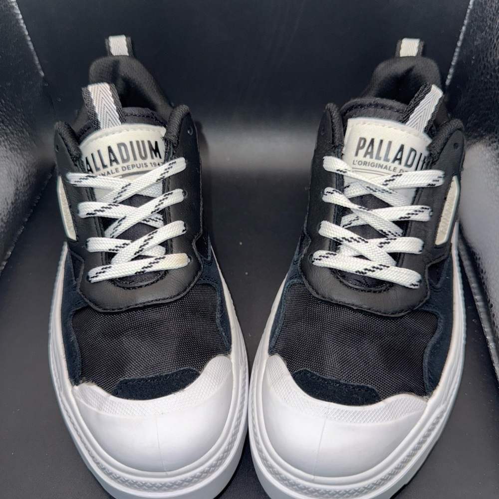 Size 6.5 - Palladium Pallakix 90 Low Black White Sneaker,  76425-002-M, No Box
